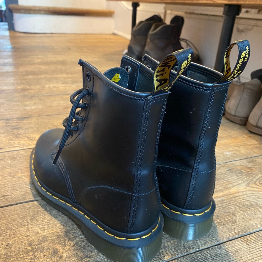 Women’s Doc Martens - like new - size 36 (5.5)